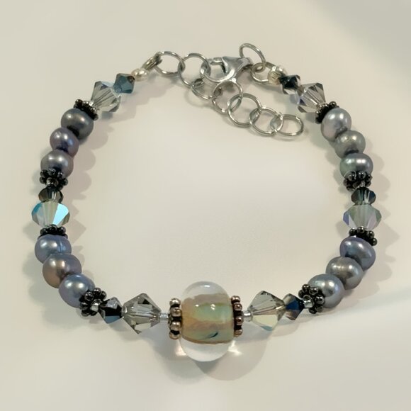 Dark Grey Pearl & Lampwork Bead Bracelet - Picture 1 of 3